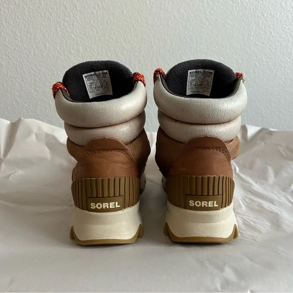 Sorel Tan Boots with bold Red, orange yellow Laces - Picture 8 of 15